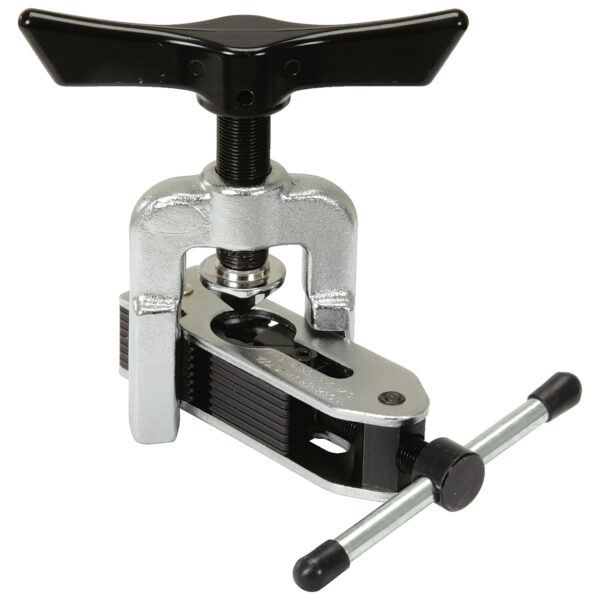 FOT_PRO_ALG_ROHR_122.0525_SALL_AING_V1