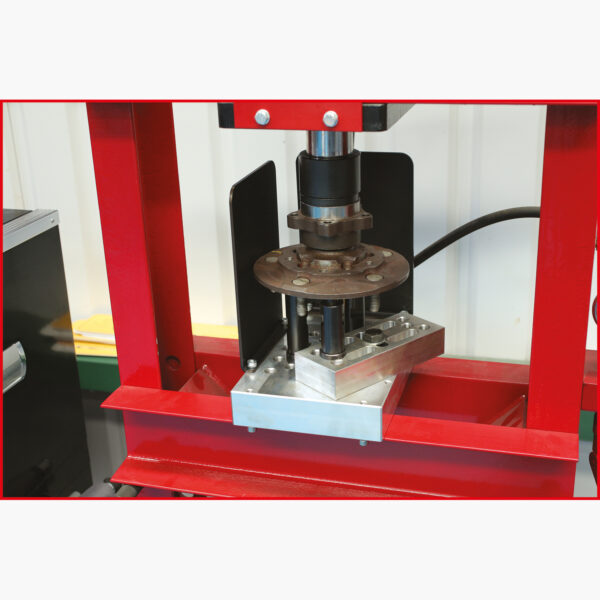 FOT_ANW_ALG_AUTO_700.1770.AW1_SALL_AING_V1