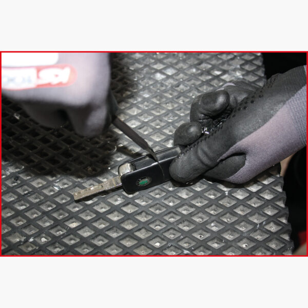 FOT_ANW_ALG_AUTO_911.8225.AW3_SALL_AING_V1