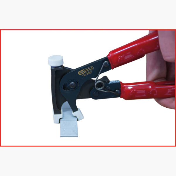 FOT_ANW_ALG_AUTO_150.2097.AW3_SALL_AING_V1